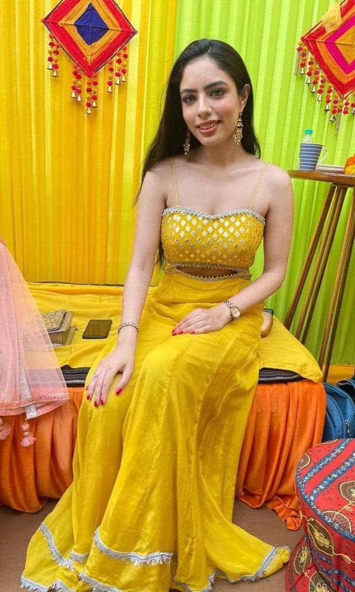 Bridesmaids Dresses 8 Outfit Ideas Label DC