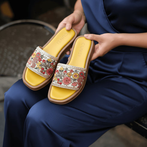 White Yellow Floral Slider