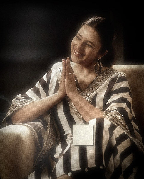 (Divyanka Tripathi) Gold Black Striped Kaftan Set