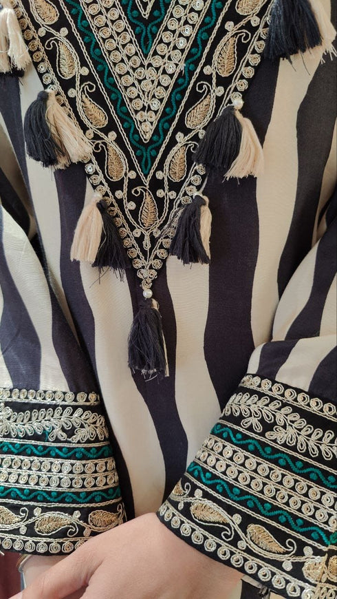 Wavy Black Stripes Kaftan Dress