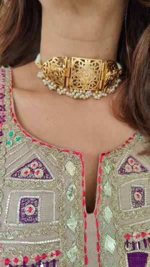 Elephant Filigree Gold Choker Necklace Set