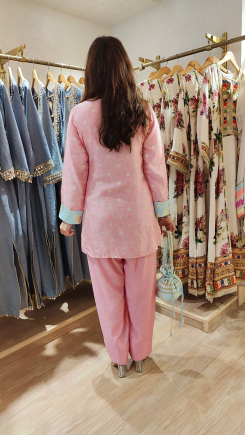 Pink Jacquard Silk Farshi Set with Potli