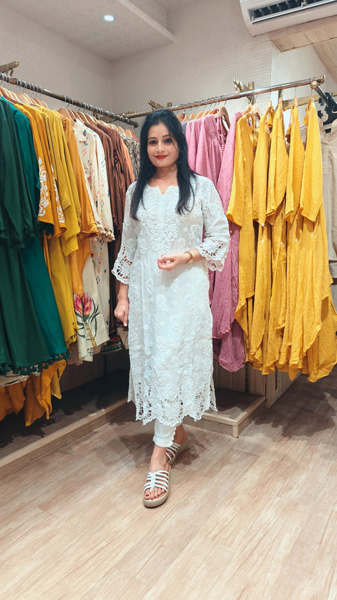 Hand Embroidered Lucknowi Kurta 2