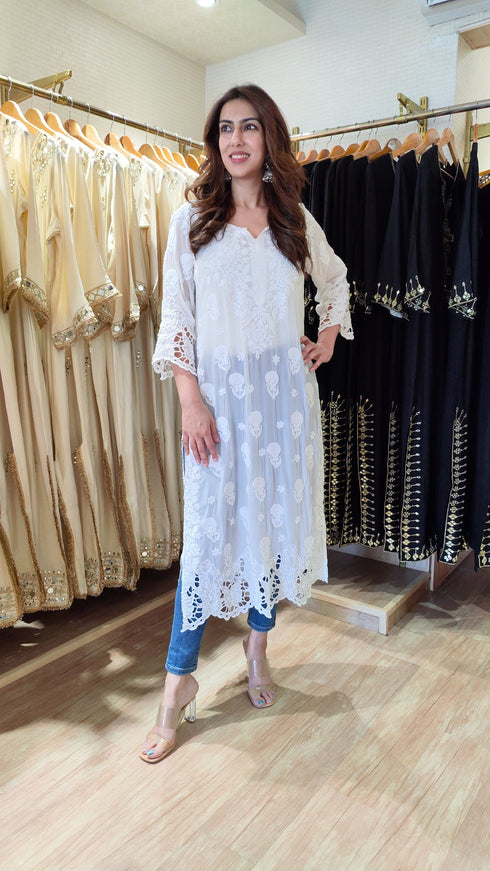 Hand Embroidered Lucknowi Kurta 2