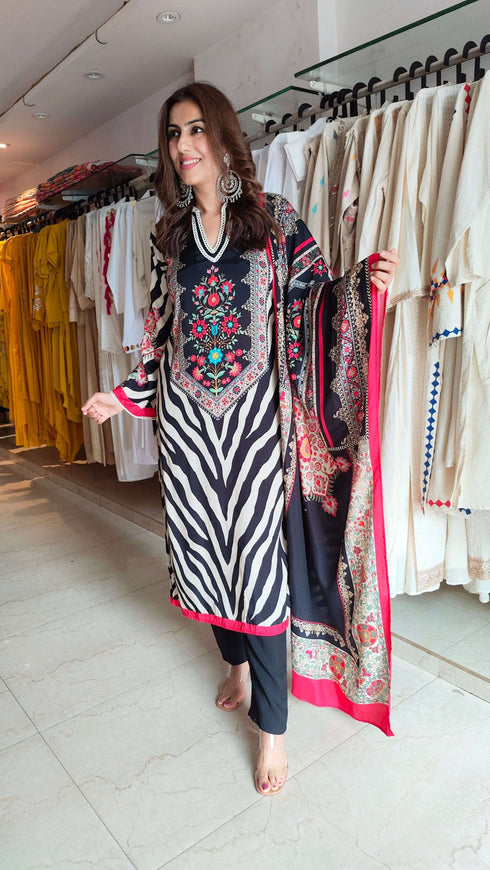 Black Pakistani Suit Set