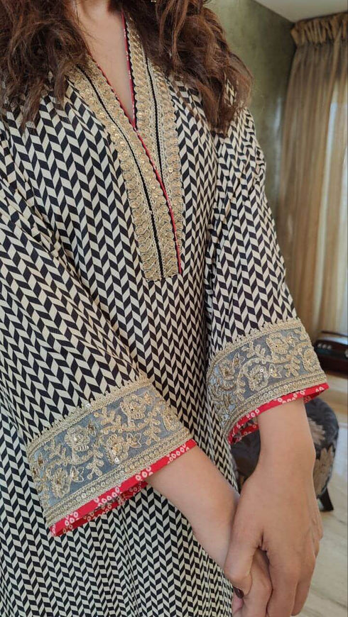 Checks Black Kurta Pant Set