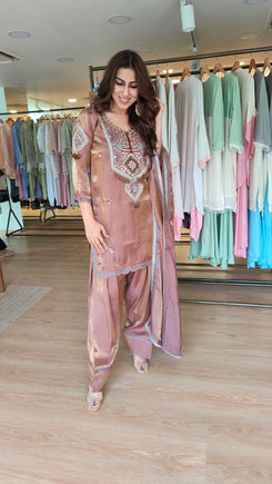 Shimmer Tissue Brown Farshi Set