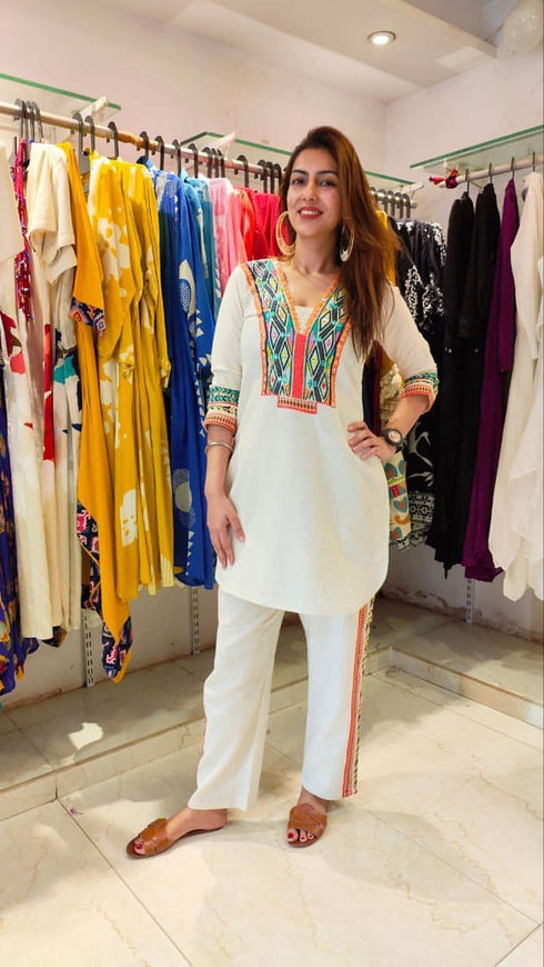 Diamond Off White Kurta Pant Set For Holi