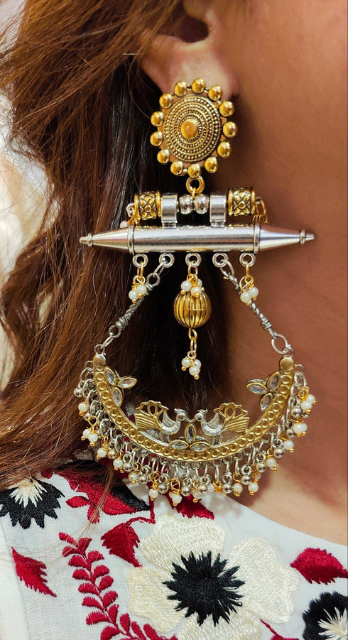 Dual Tone Peacock Pearl Earring