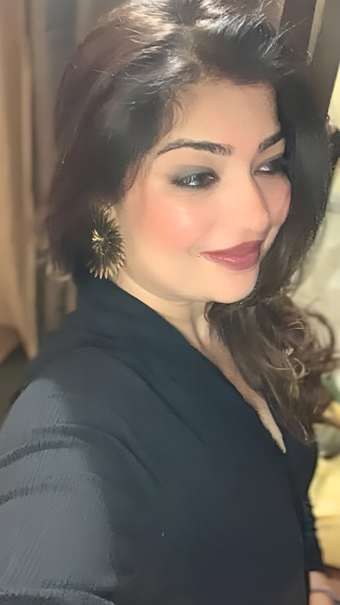 Golden Daisy Stud Earrings