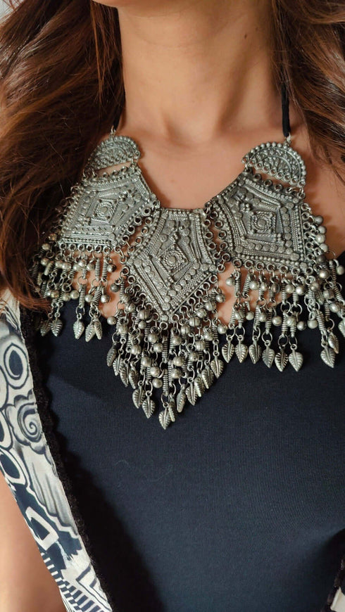 Grand Leaf Bead Silver Oxidised Necklace