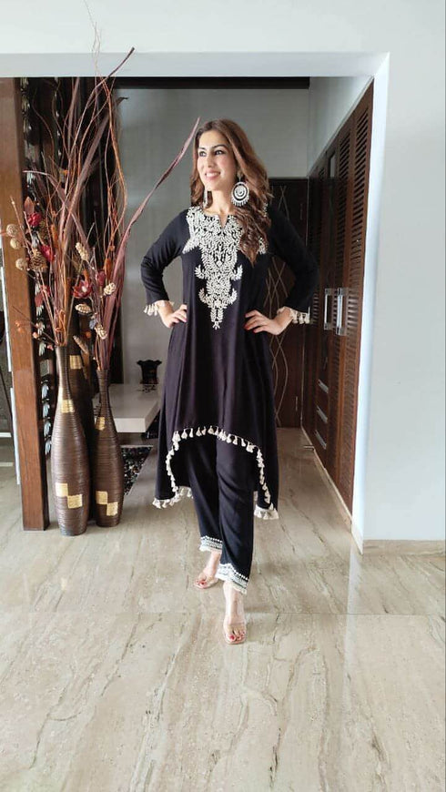 Grand Yoke Black Kurta Set