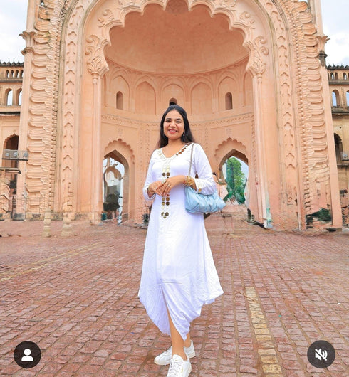 (@DivyankaTripathi) White Gold Dress