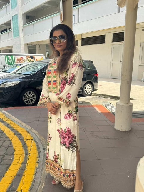 White Kareena Kapoor Kaftan Dress