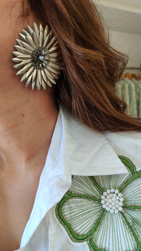White Hand Embroidered Tie-up Shirt