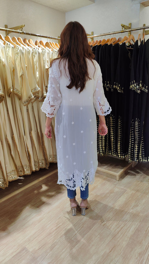 Hand Embroidered Lucknowi Kurta 1