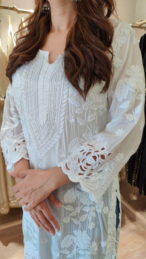 Hand Embroidered Lucknowi Kurta 4