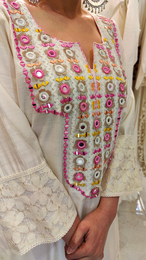 Off White Mirror Embroidered Kurta Set with Lace Detailing