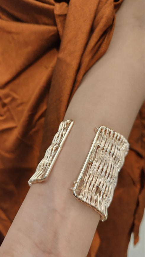 Majestic Dull Gold Kada