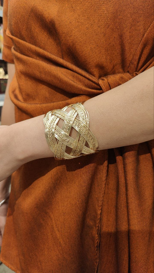 Majestic Gold Braided Kada