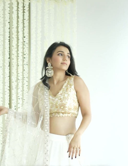 (@MasoomMinawala) Gold Chandbali Earrings - FREE GIFT