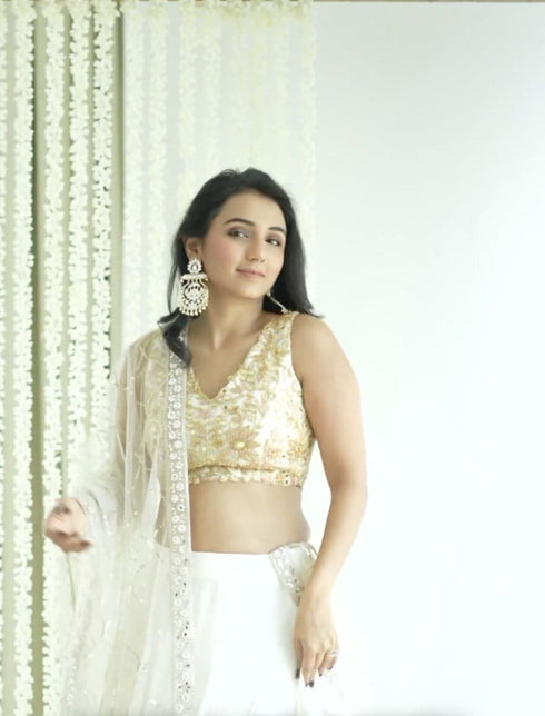 (@MasoomMinawala) Gold Chandbali Earrings - Gold Chand bali