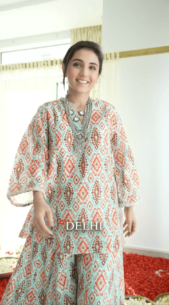 (@MasoomMinawala) Statement DC Necklace