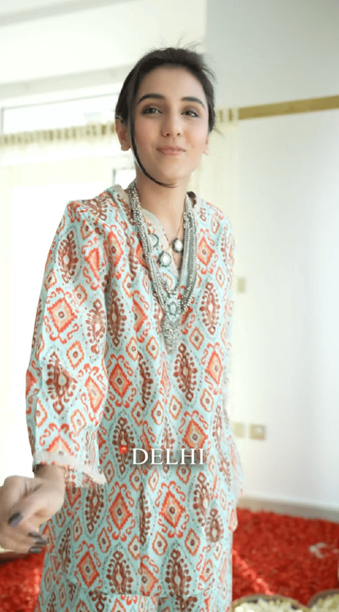 (@MasoomMinawala) Statement DC Necklace