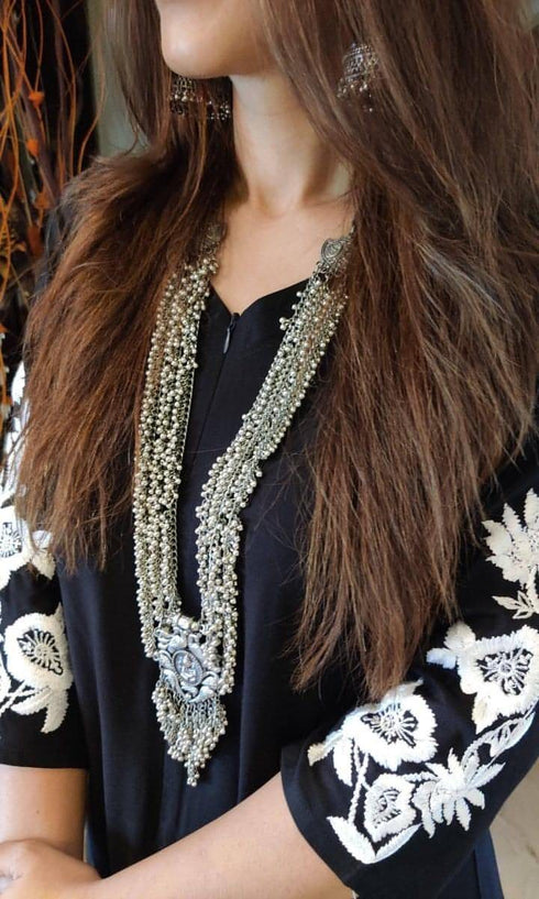 (@MasoomMinawala) Statement DC Necklace