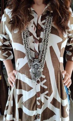 (@MasoomMinawala) Statement DC Necklace