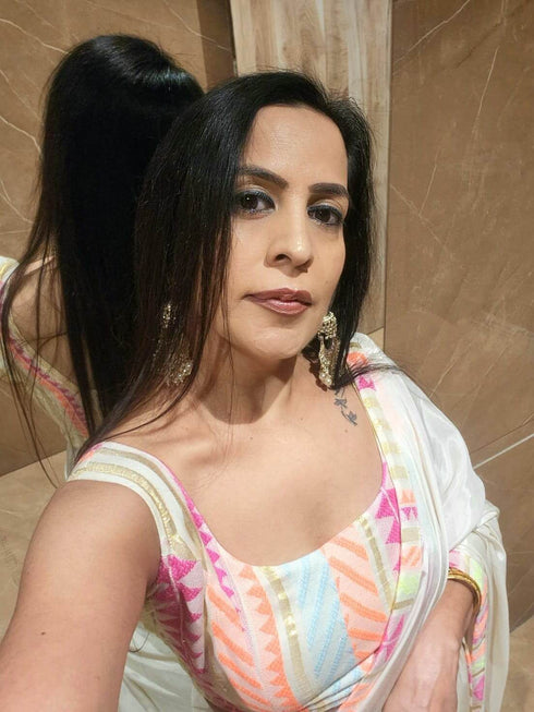 Prestitched Neon White Saree