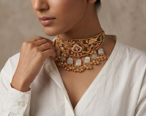 Traditional Golden Choker Set