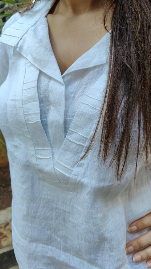 White Red Drape Pants with Necklace Coord Set