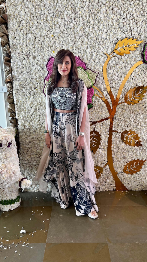 (@Yasmin Karachiwala) Creamy Charcoal Drape 3 Piece Set