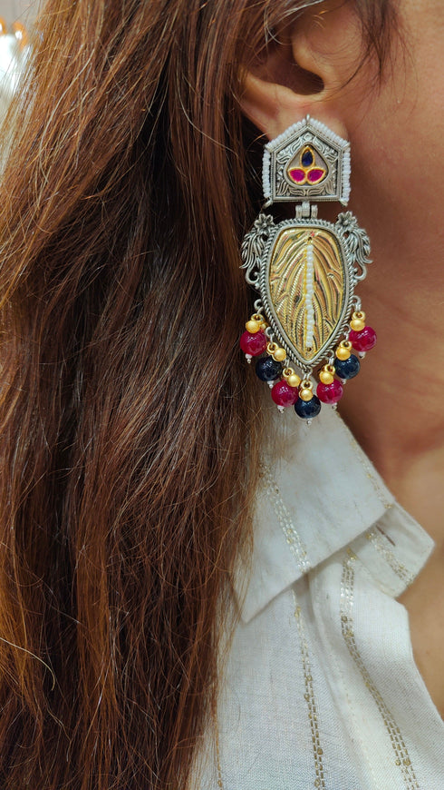 Black And Red Leaf Earring - view 4