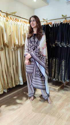 Black Cream Farshi Set with Duppatta - view 3