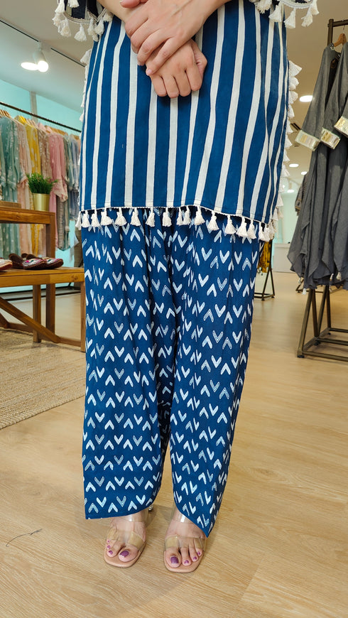 Blue Striped Embroidered Kurta Farshi Set - view 8