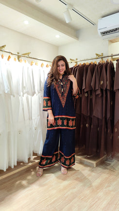 Deep Blue V-Neck Border Coord Set - view 3