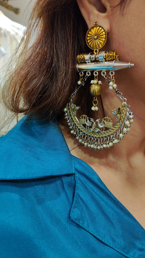 Dual Tone Peacock Pearl Earring - view 18