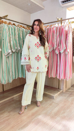 Floral Cream Embroidered Kurta Set - view 6