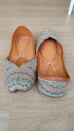 Gold Tilla & Multi-Color Aari Embroidered Pure Leather Juttis - view 6