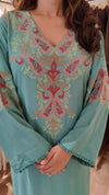 Green Kashmiri Paisley Embroidered Kurta Pant Set - view 5