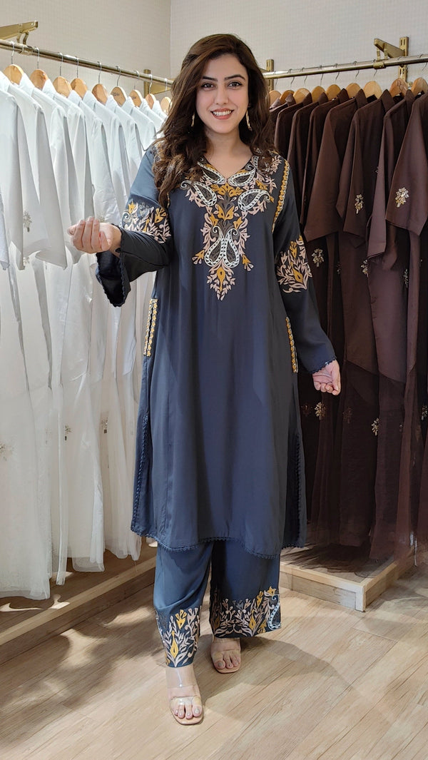 Grey Kashmiri Paisley Embroidered Kurta Pant Set