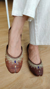 Handcrafted Tan Leather Original Zari Juttis - view 3