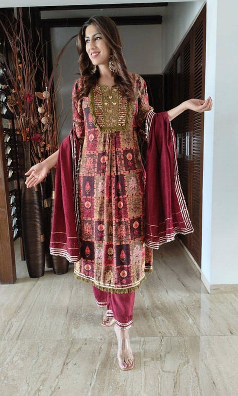 Maroon Green Embroidery Set