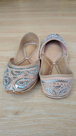 Metallic Gota Mukaish Work Pure Leather Juttis - view 5