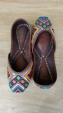 Multi-Color Geometric Thread & Silver Mukaish Pure Leather Juttis - view 6