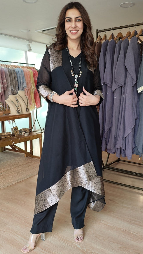 Banarasi Black 4 Piece Set