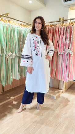 White Kurta Set with Card Embroidery and Blue Pants - view 3