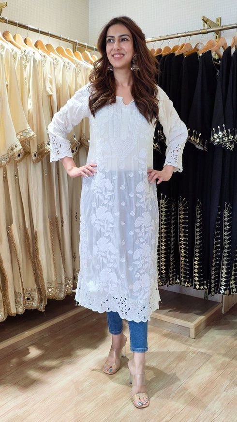 Hand Embroidered Lucknowi Kurta 4